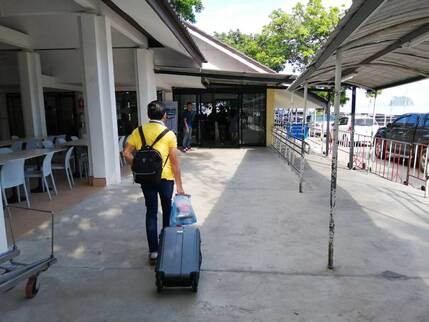 รถทัวร์